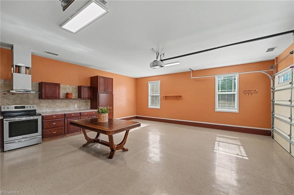 8430 Rumbley Road Property Photo 12
