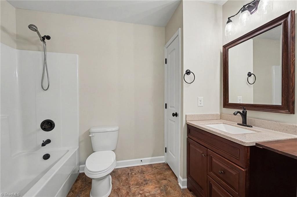 8430 Rumbley Road Property Photo 16