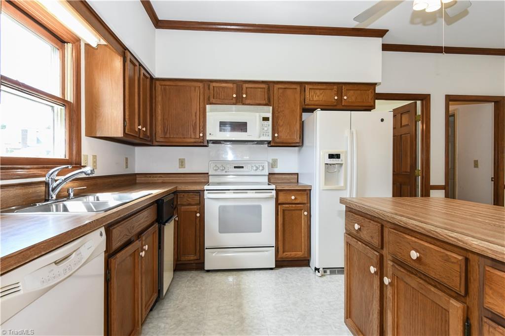 3718 Sawgrass Road Property Photo 7
