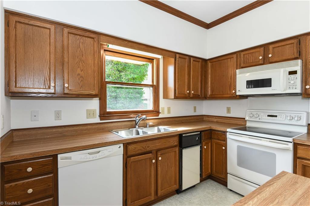3718 Sawgrass Road Property Photo 9