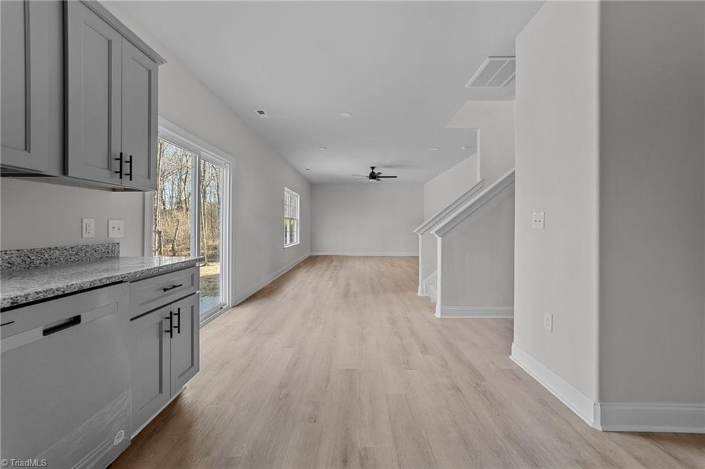 1913 Dockery Road Property Photo 12