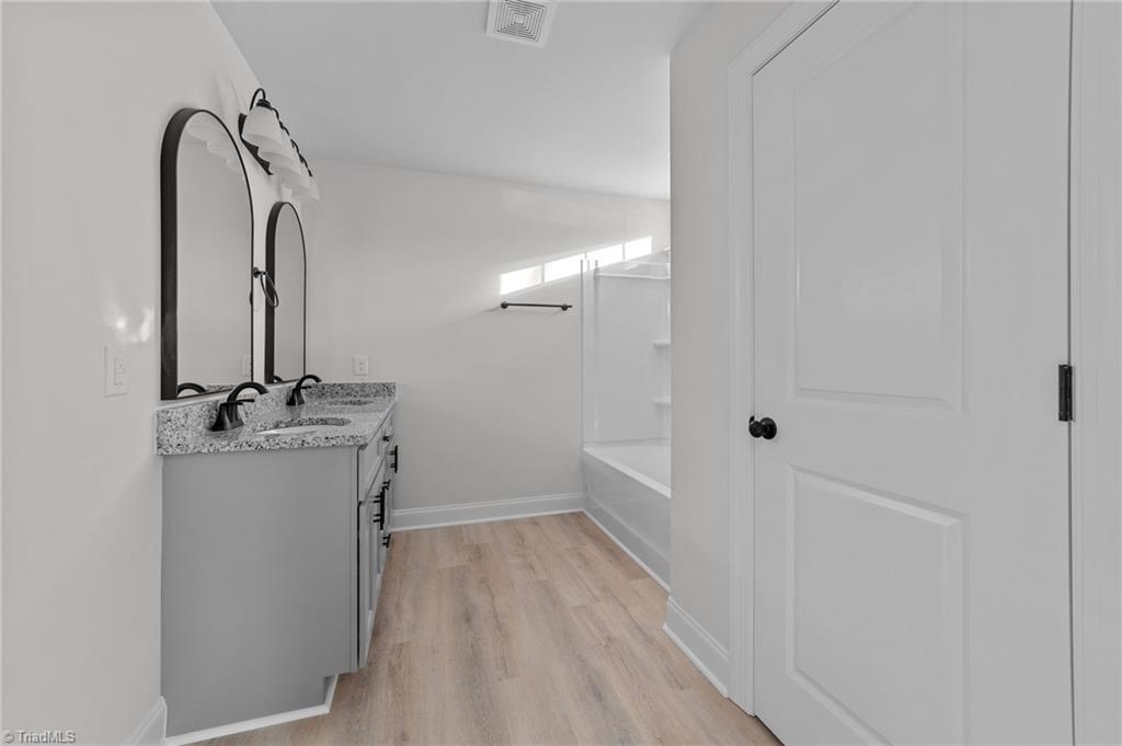1913 Dockery Road Property Photo 23