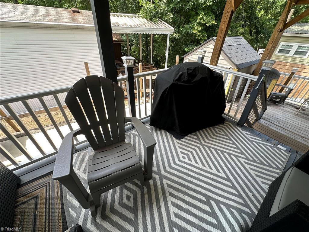 110 Pier Avenue Property Photo 25