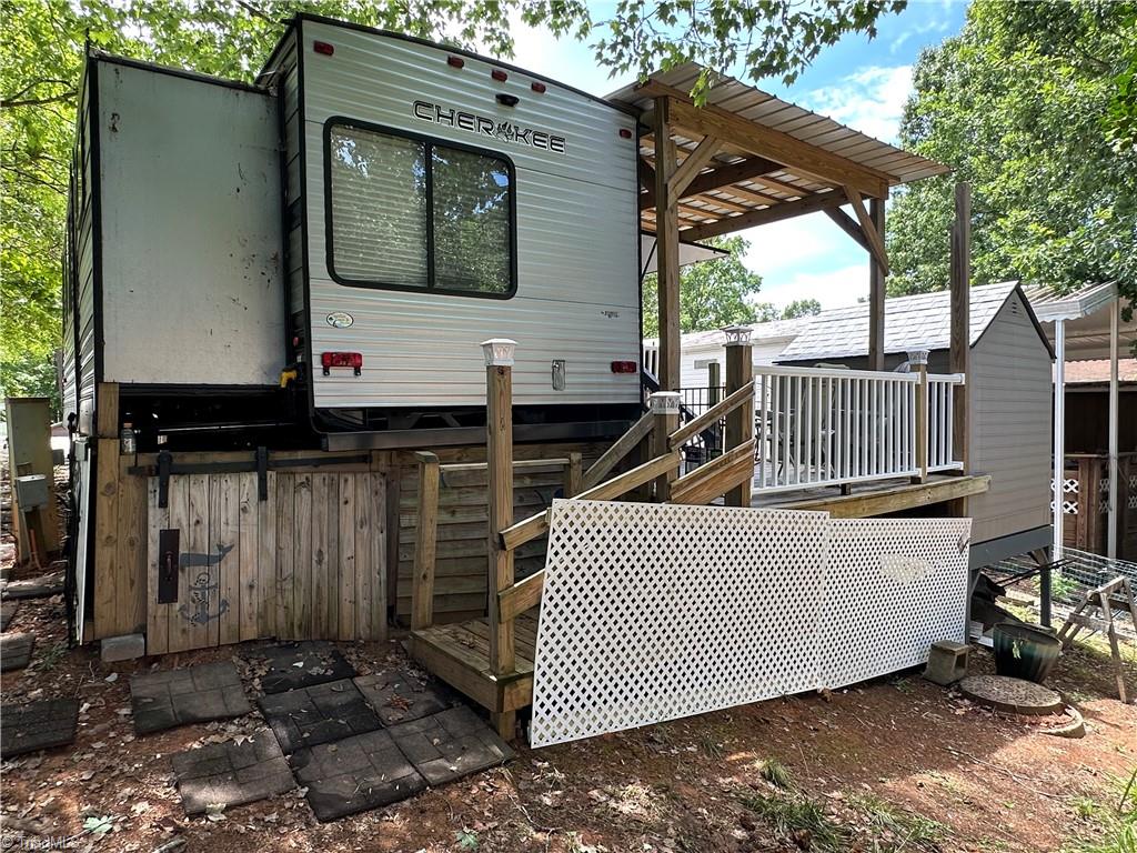 110 Pier Avenue Property Photo 33
