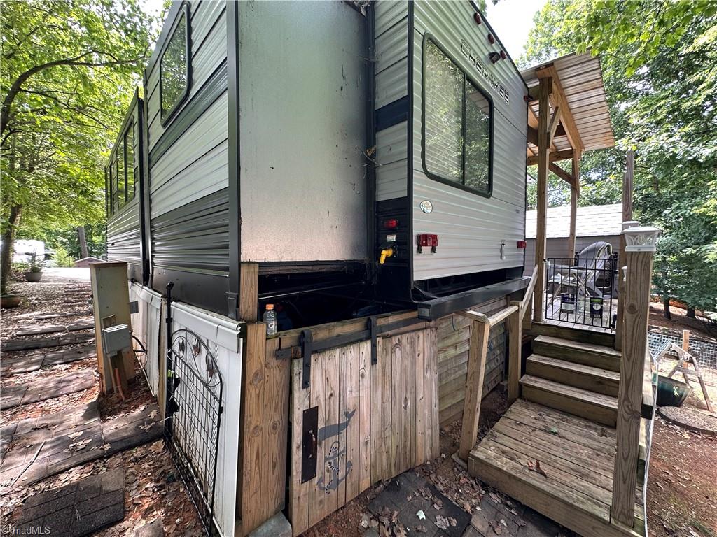 110 Pier Avenue Property Photo 35