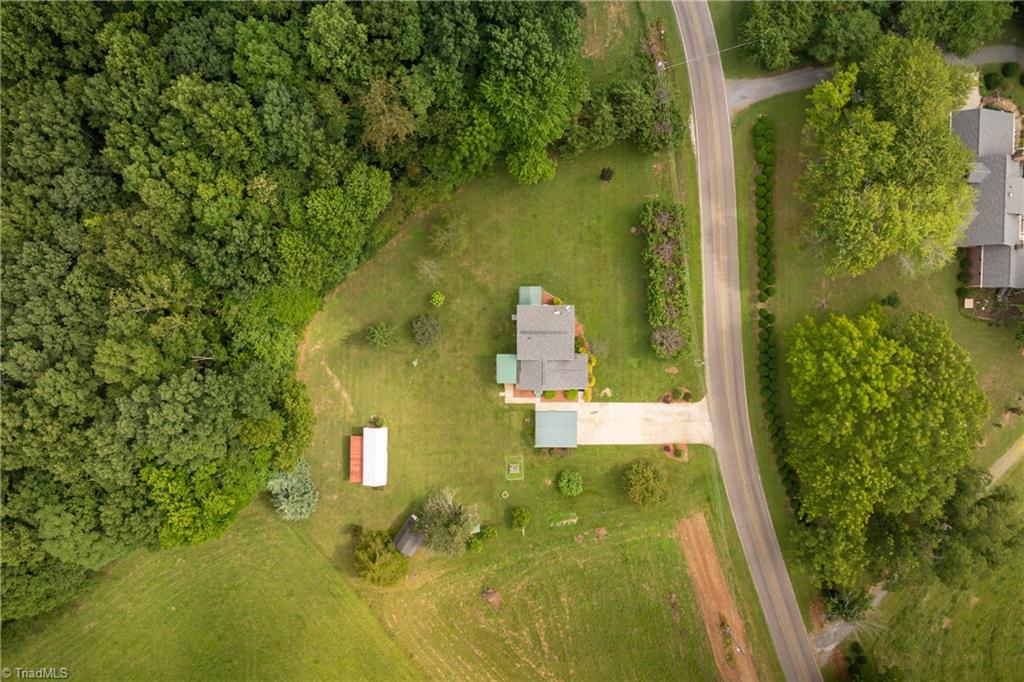 205 Snody Road Property Photo 5