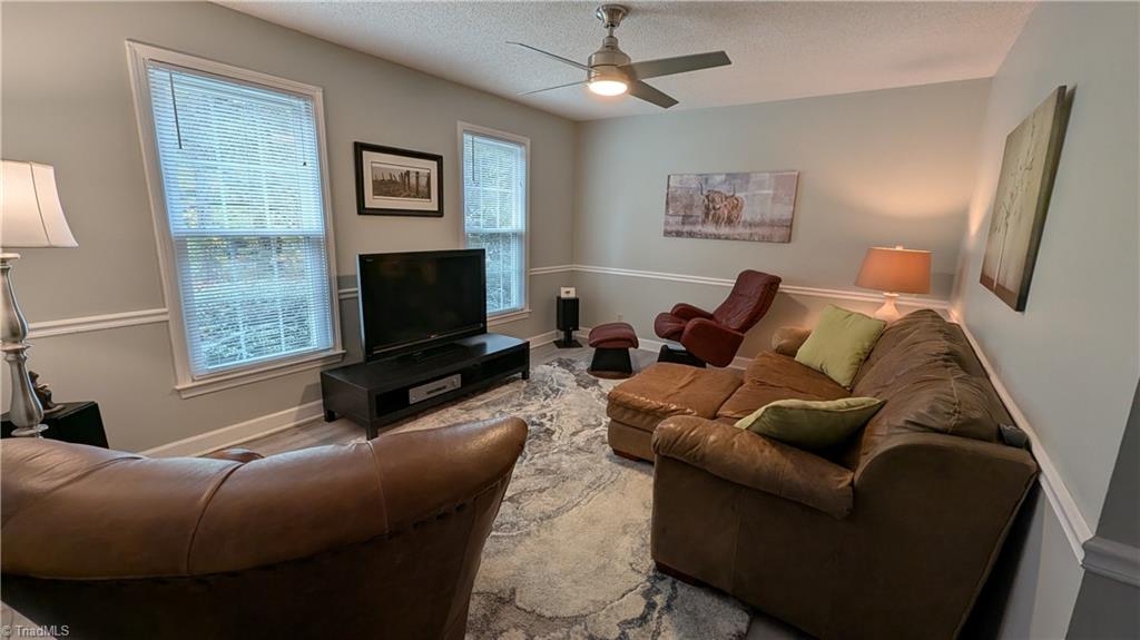 222 Shallowbrook Drive Property Photo 10