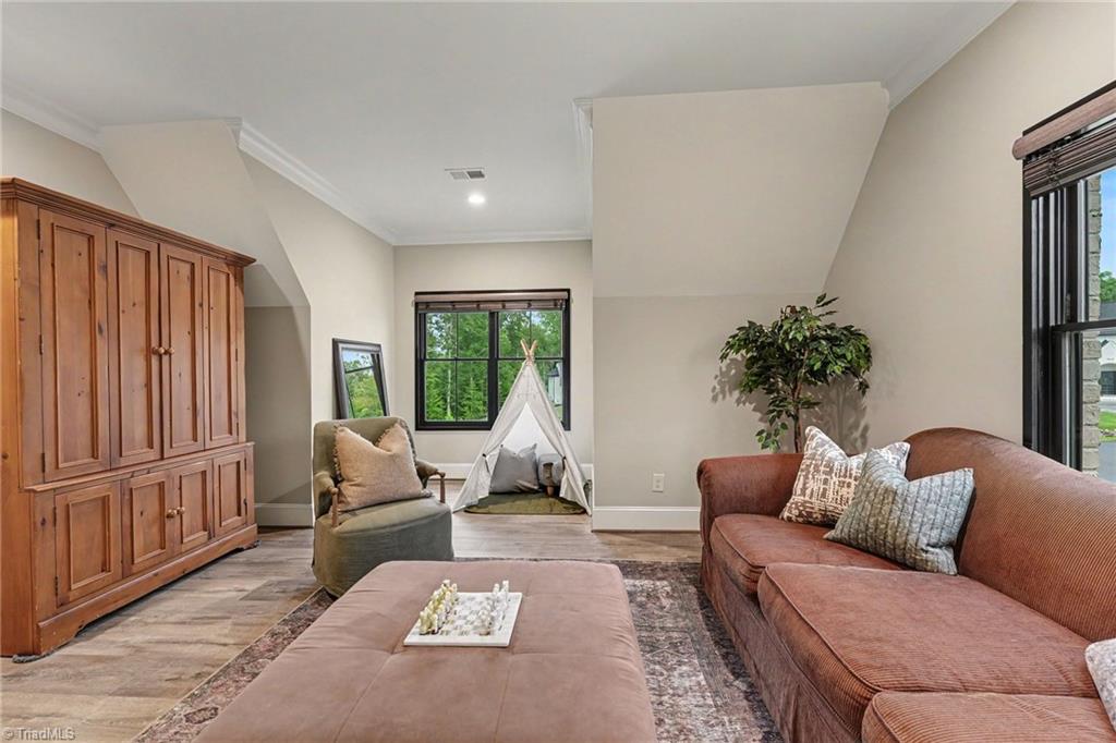 7602 Pemberley Drive Property Photo 43