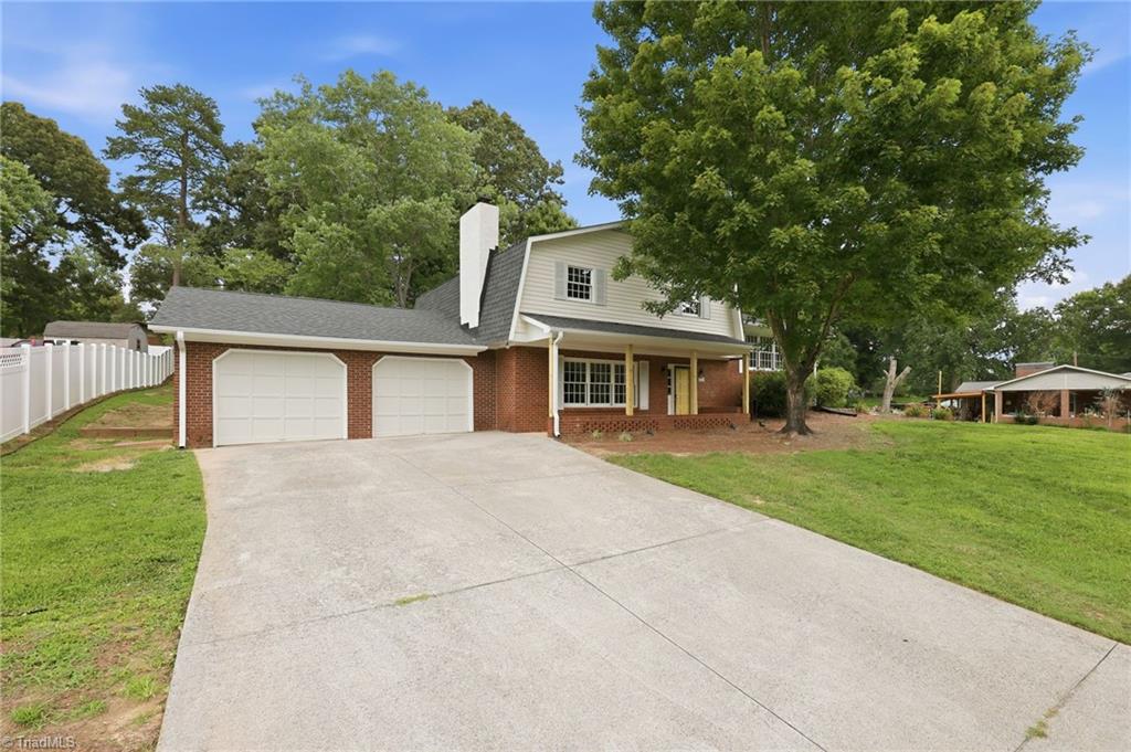 201 Jones Drive Property Photo 3