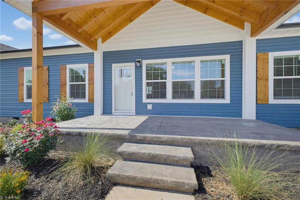 4727 Nc Highway 67 Property Photo 2