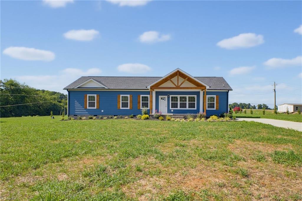 4727 Nc Highway 67 Property Photo 6