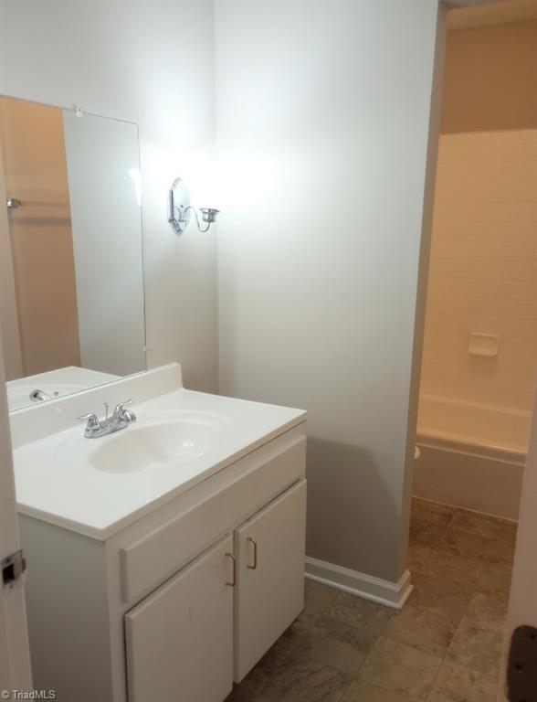 2713 Ernest Street Property Photo 8