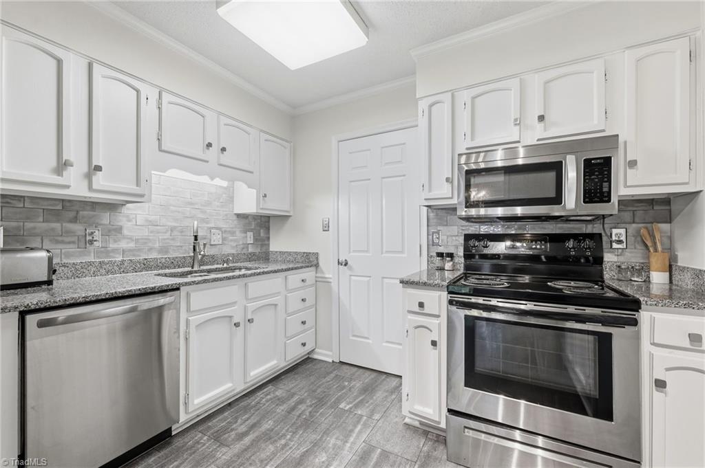 4932 Tower Road # C Property Photo 6
