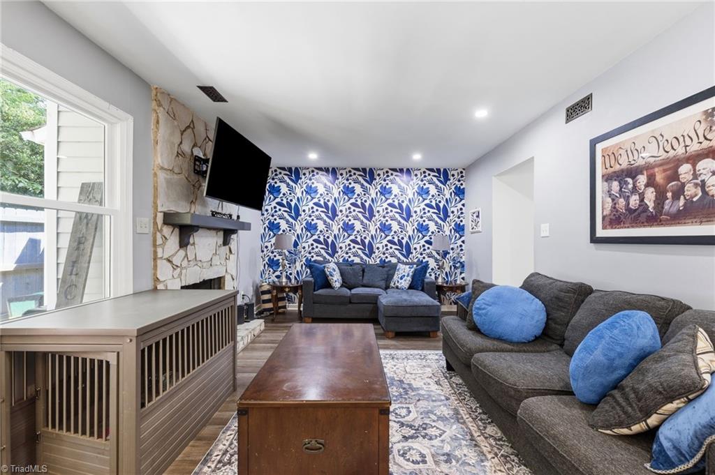 4932 Tower Road # C Property Photo 9