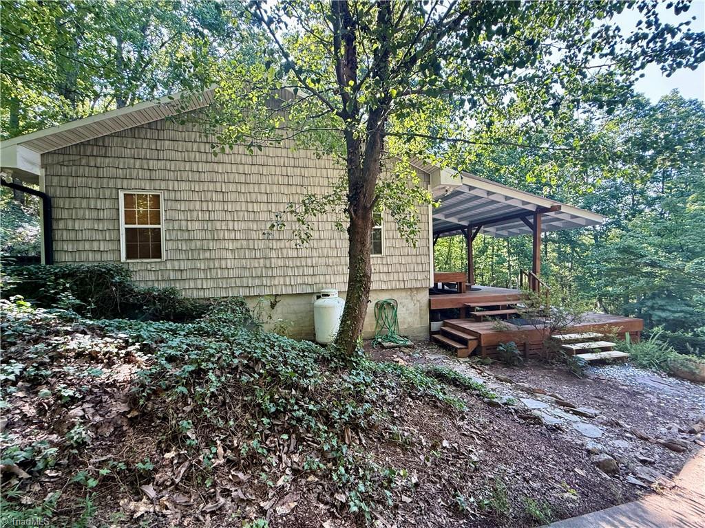 900 Smokey Mtn Trail Property Photo 3