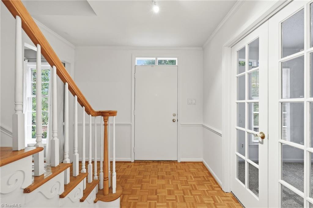 2112 Somers Avenue Property Photo 3