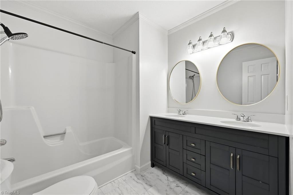 2112 Somers Avenue Property Photo 37