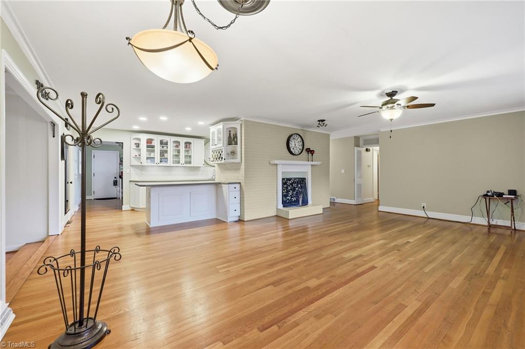 1506 Wendover Drive Property Photo 9