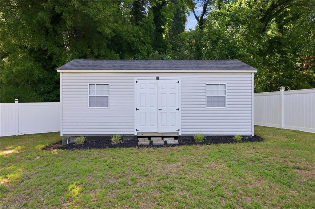 1506 Wendover Drive Property Photo 31