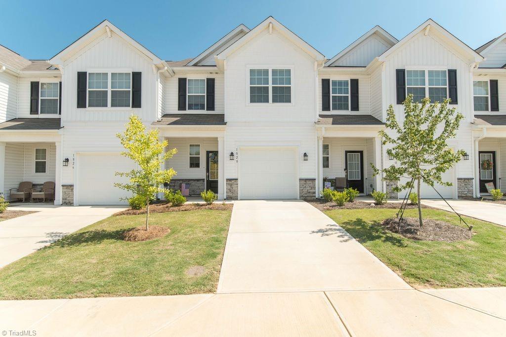 1828 Pheasant Trace Circle Property Photo 1