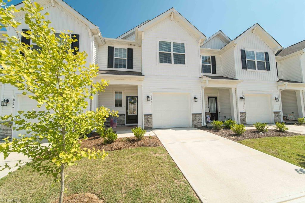 1828 Pheasant Trace Circle Property Photo 2