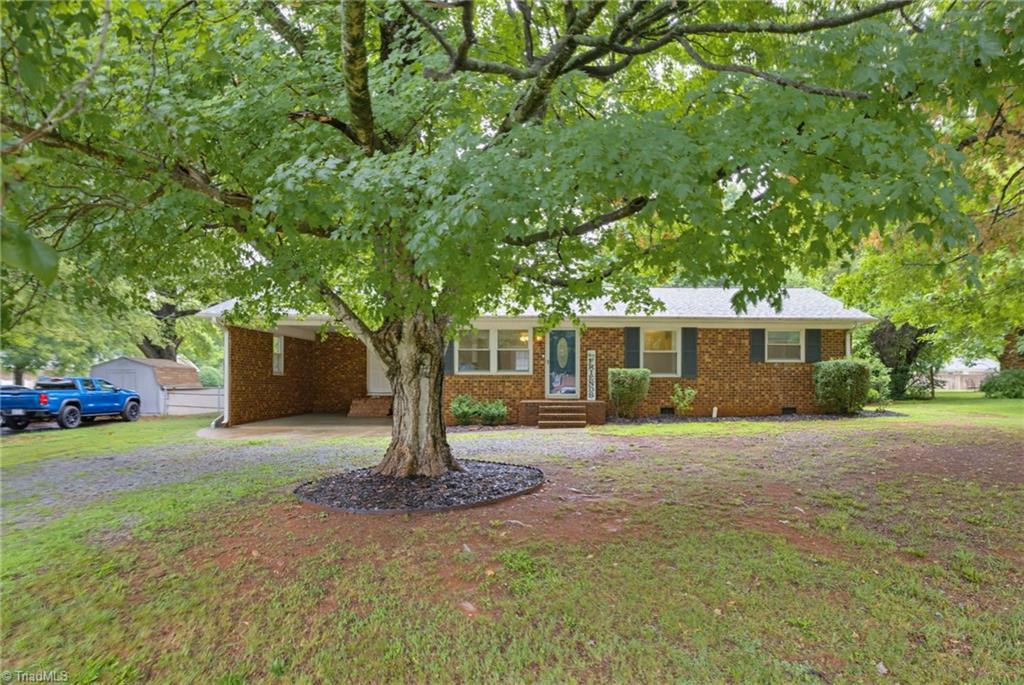6954 Gra Lan Drive Property Photo 2