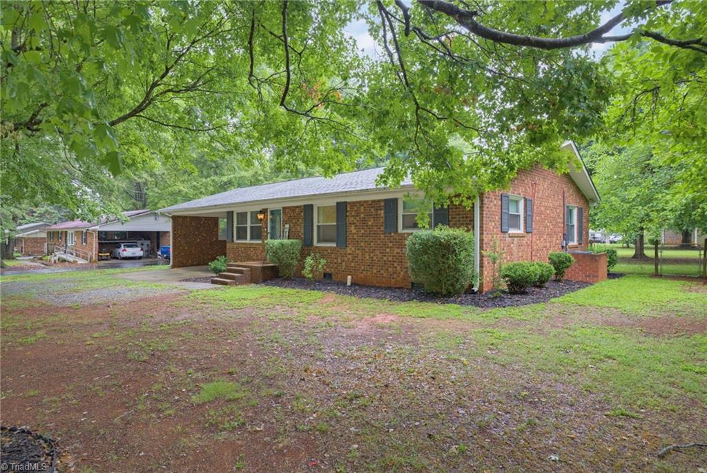 6954 Gra Lan Drive Property Photo 3