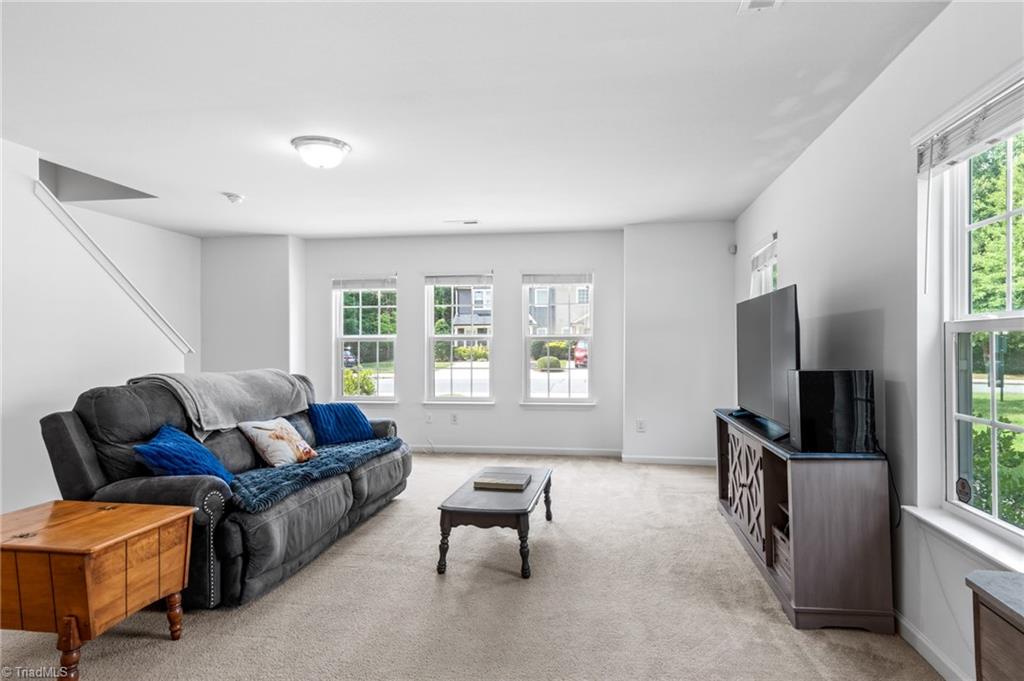 6518 Ashebrook Drive Property Photo 4