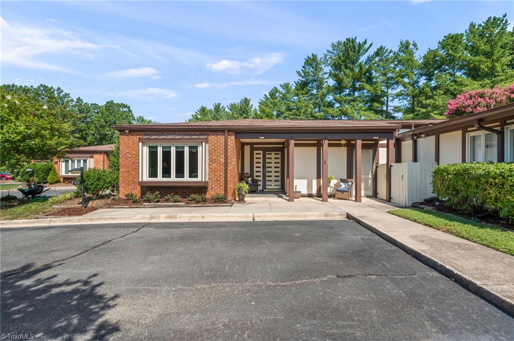 1137 Gatehouse Road Property Photo 1