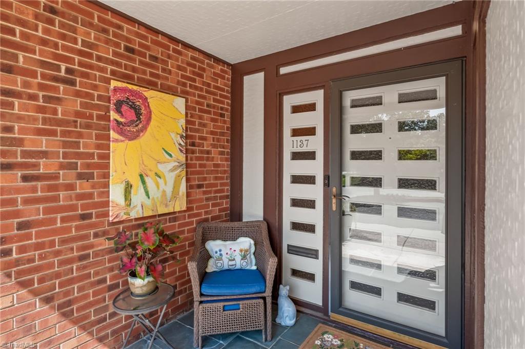 1137 Gatehouse Road Property Photo 3