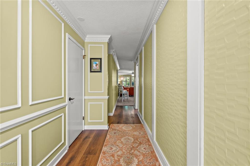 1137 Gatehouse Road Property Photo 5