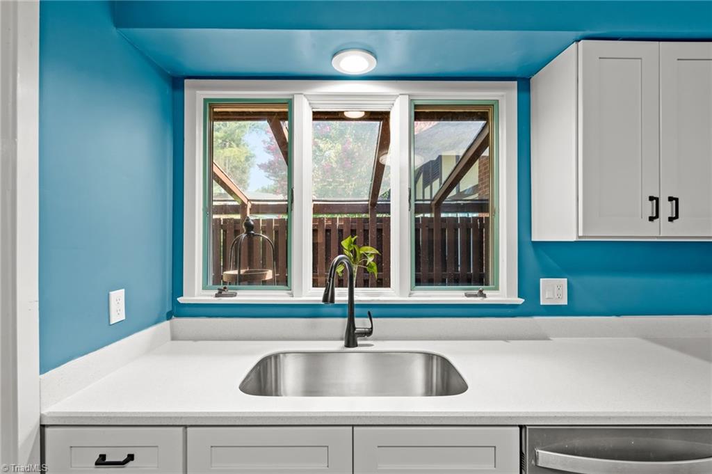 1137 Gatehouse Road Property Photo 14