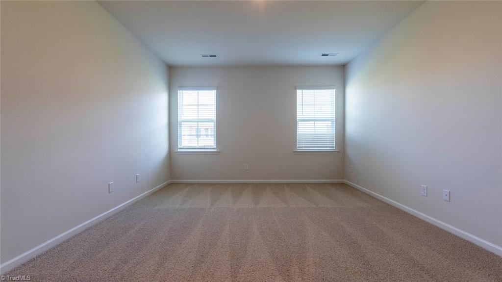 203 Hungerford Boulevard Property Photo 6