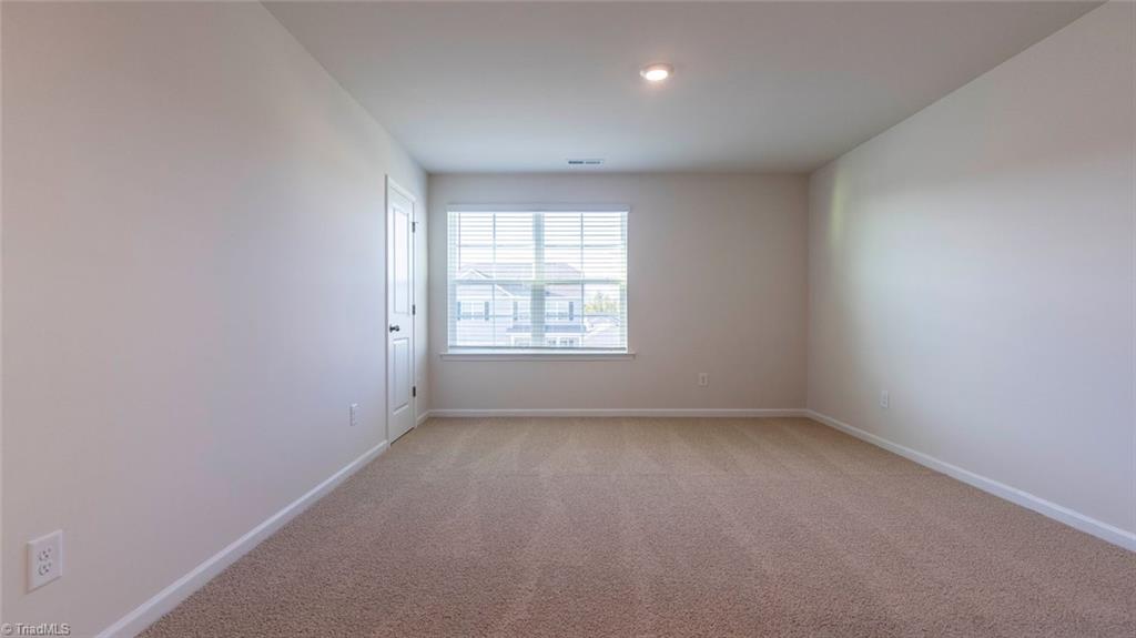 203 Hungerford Boulevard Property Photo 17