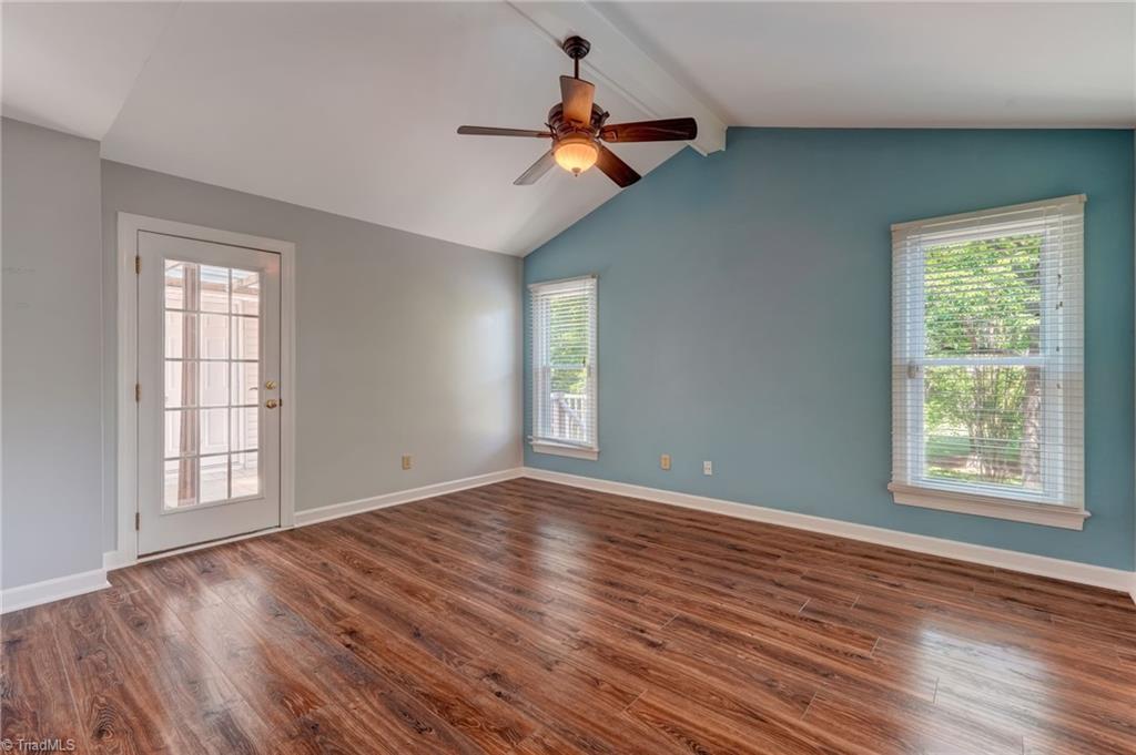 2050 E Hearthwood Court Property Photo 15