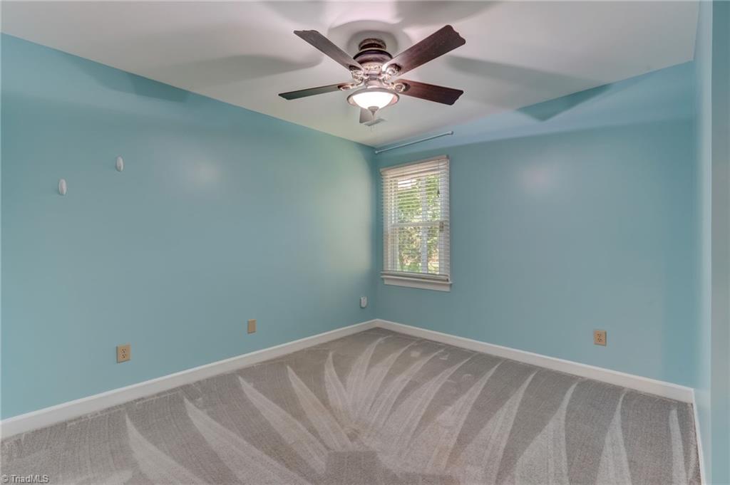 2050 E Hearthwood Court Property Photo 20