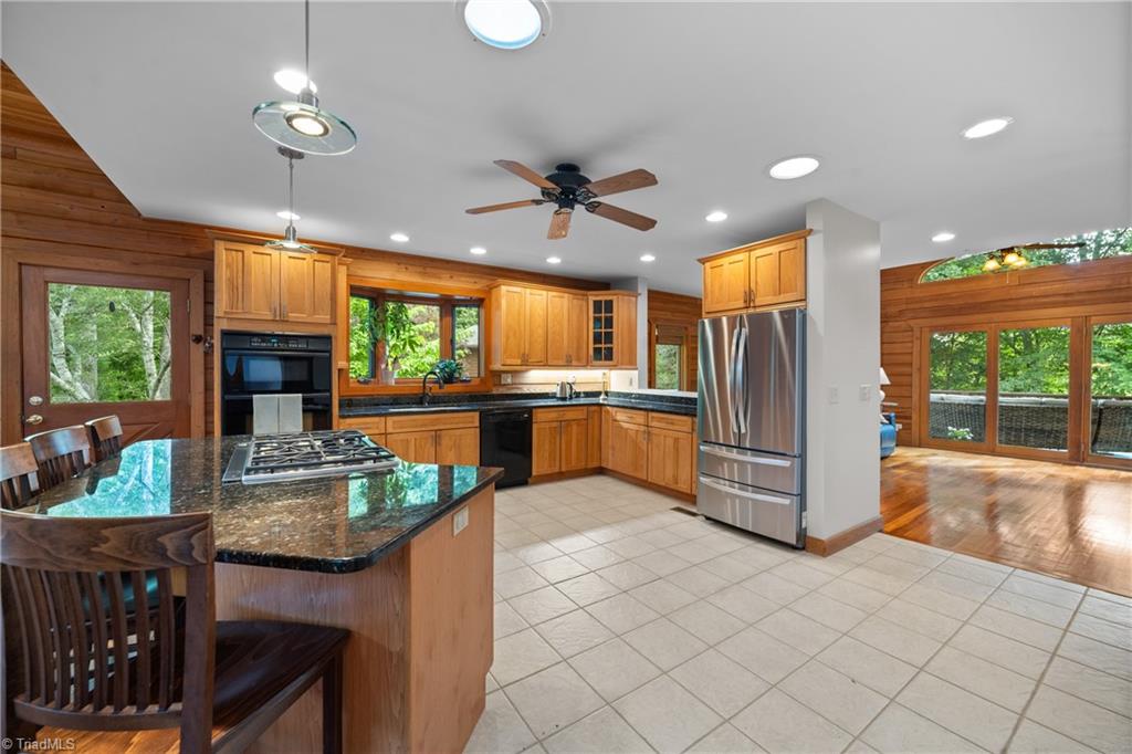 1212 River Bluff Trail Property Photo 16