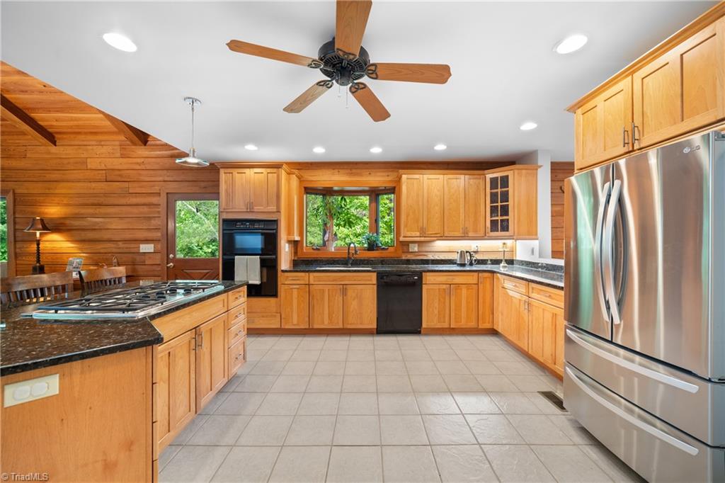 1212 River Bluff Trail Property Photo 17
