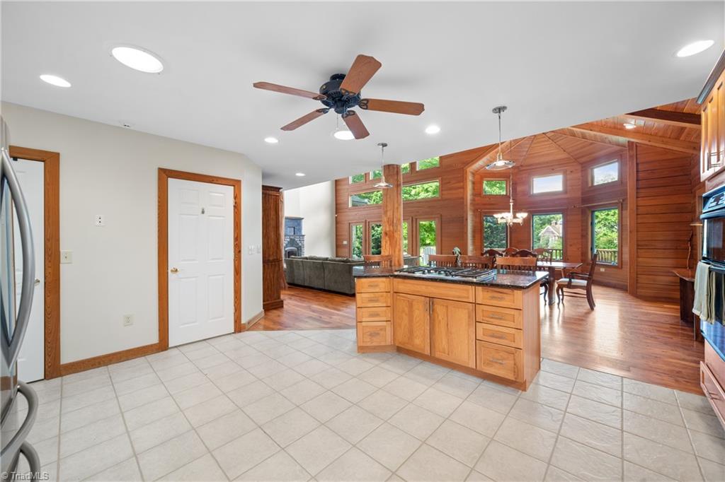 1212 River Bluff Trail Property Photo 18