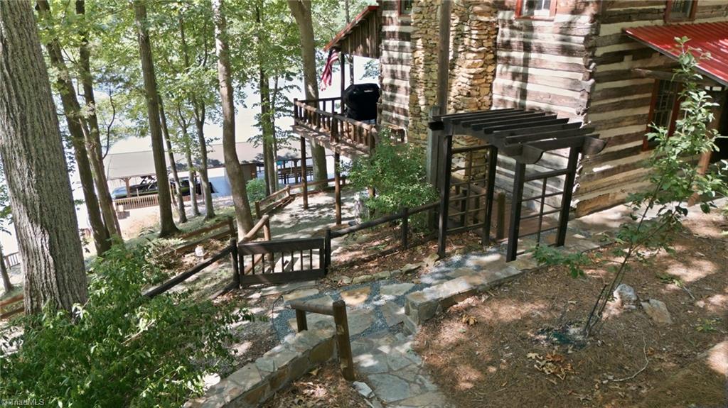 954 Huff Garrett Road Property Photo 16