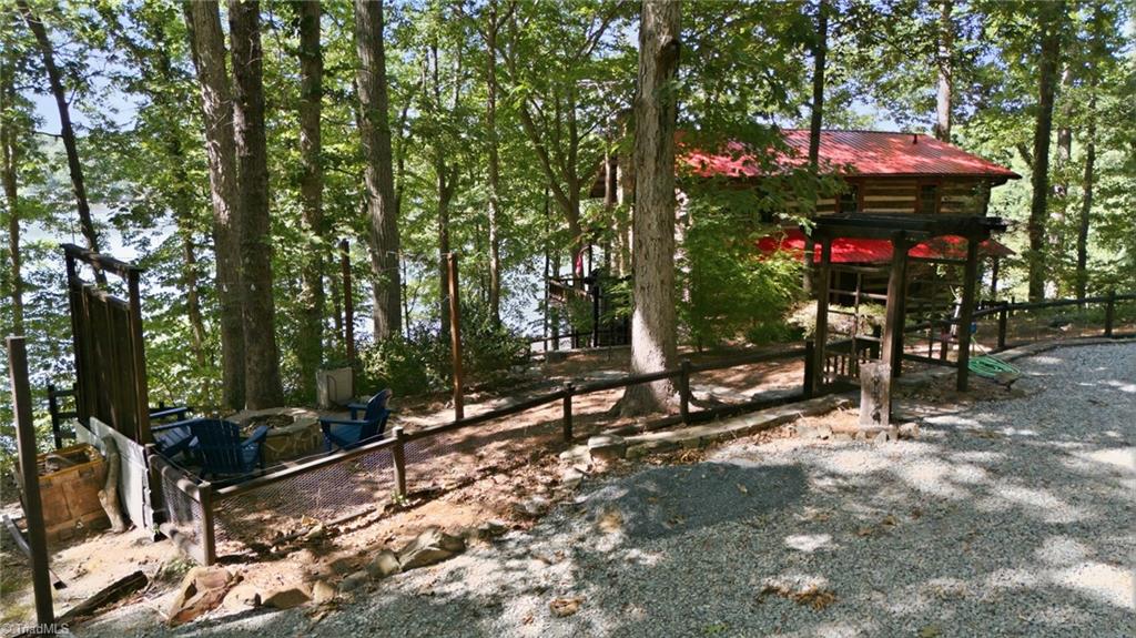 954 Huff Garrett Road Property Photo 18