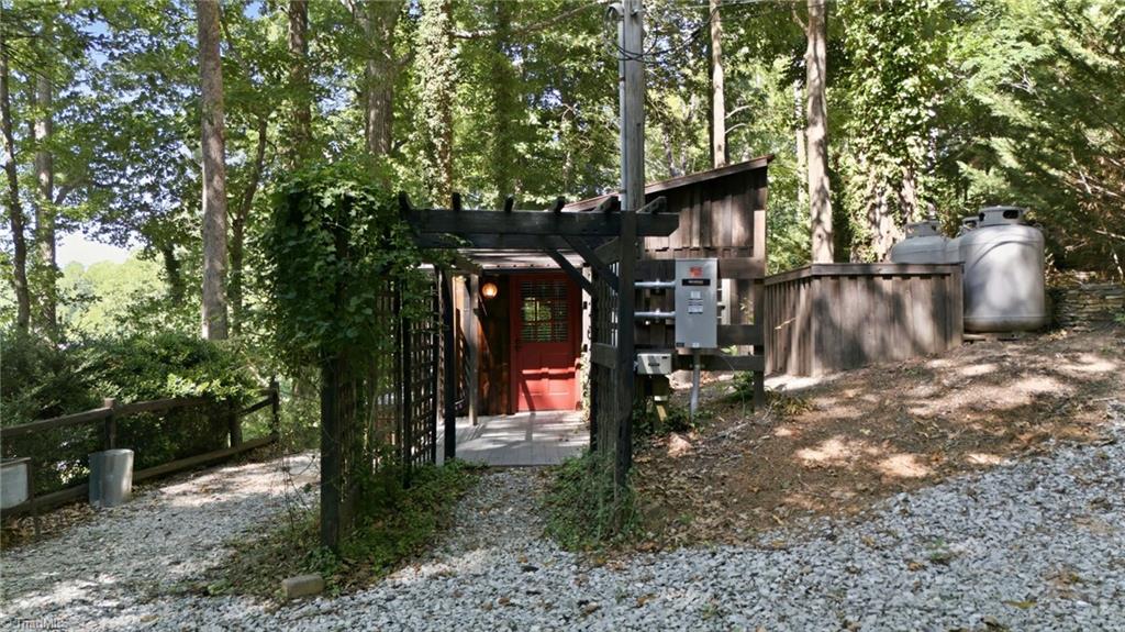 954 Huff Garrett Road Property Photo 22
