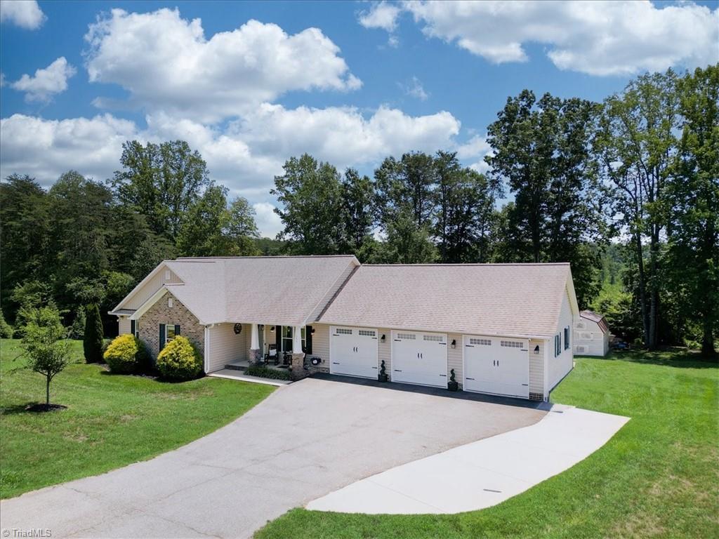 290 Tuttle Road Property Photo 1
