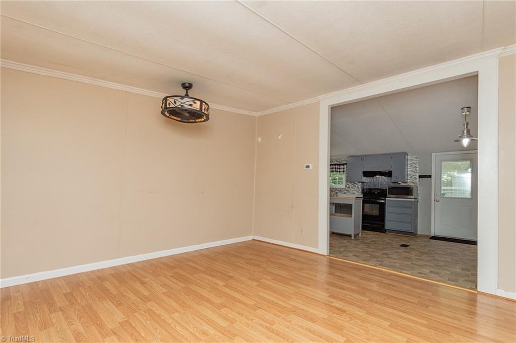 445 Lester Drive Property Photo 7