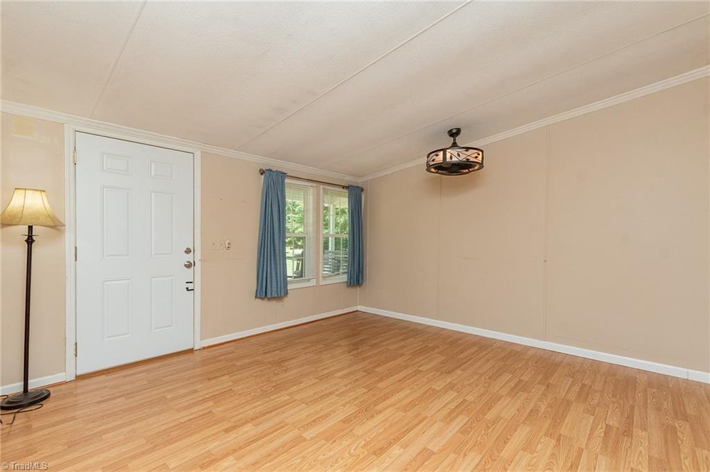 445 Lester Drive Property Photo 8