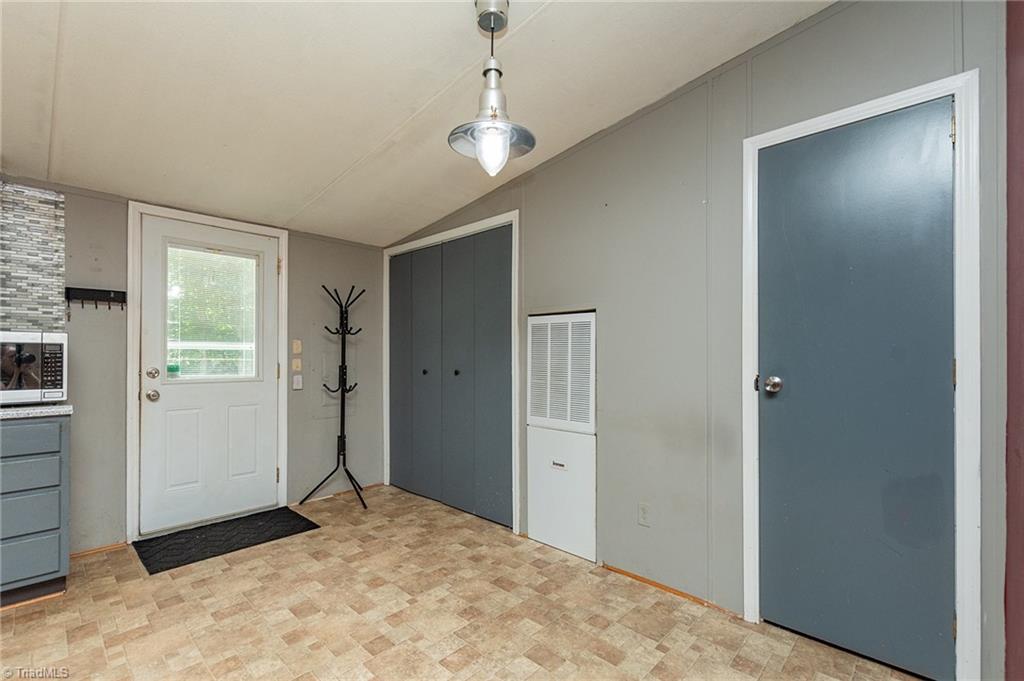 445 Lester Drive Property Photo 15