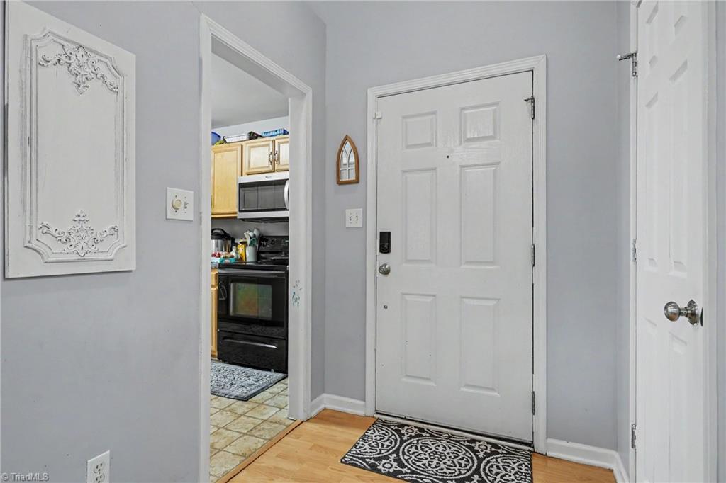 117 Valentine Court Property Photo 6