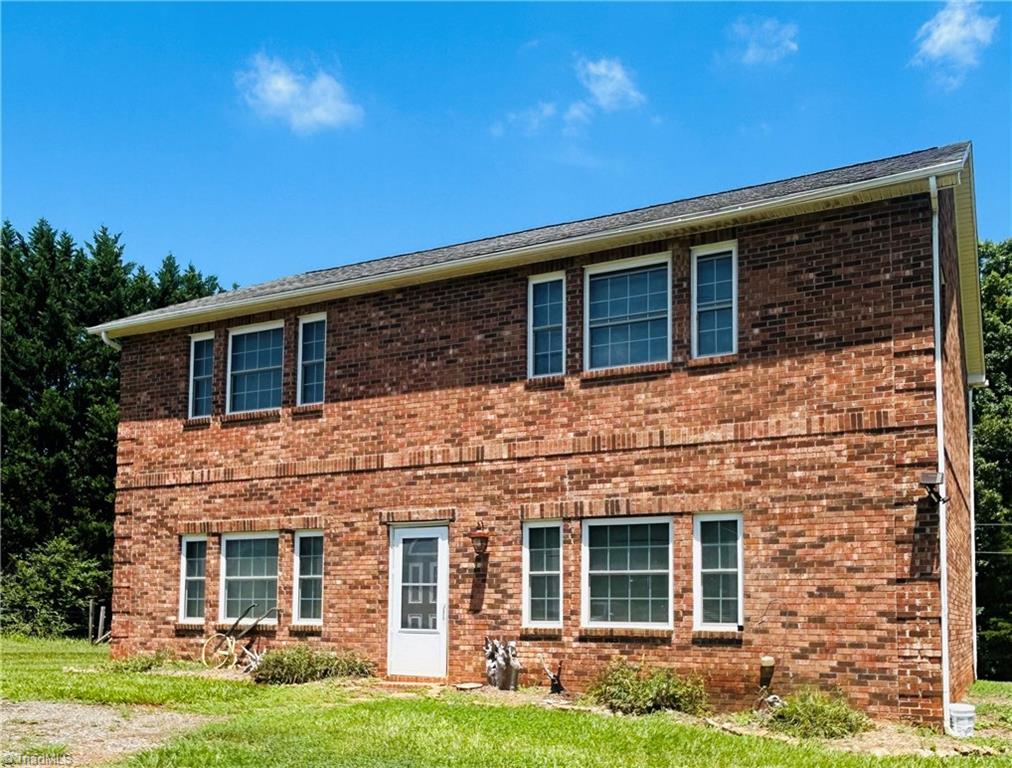 2062 Pell Road Property Photo 2