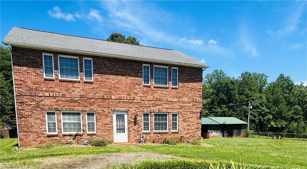 2062 Pell Road Property Photo 3