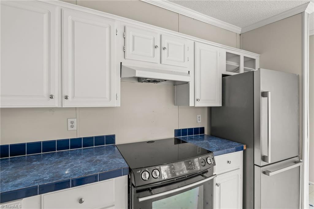 1118 Stadler Road Property Photo 7
